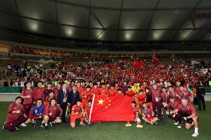 记者:中超与主流联赛强度、节奏脱轨,更年轻时留洋价值更大