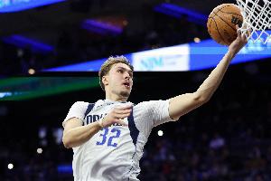 同龄的我们在做什么？19岁40天的弗拉格创NBA最年轻45+分纪录
