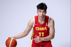余嘉豪:人生最自豪的是让家人感到骄傲 并且代表中国男篮出战