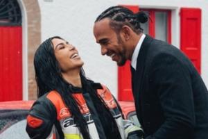 NBA➡️NFL➡️F1！金·卡戴珊恋上传奇赛车手 汉密尔顿小她四岁