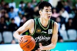 媒体人:郭昊文在短休赛期赴美且没归队训练 同曦对他是真的宠
