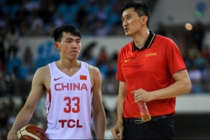 吴前：杜锋指导对所有球员都很好 我对杜导非常感恩 和他亦师亦友