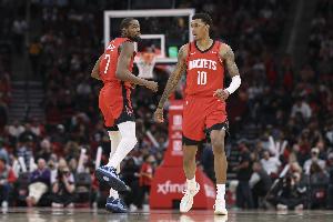 KD:小贾逐渐找到节奏和角色定位 他过去一个月对我们帮助很大