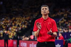 媒体人:中国男篮若赢下日本 心理这坎迈过去 四连胜也问题不大