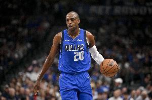 今天有些拉！米德尔顿全场10投仅2中&三分3中0 还出现5犯规