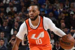 加兰:融入快船并在首秀赢球感觉很好 我在慢慢适应一切