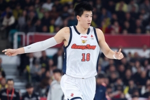 媒体人:比较赞成B类合同条款的调整 既保护了投资又鞭策了年轻人