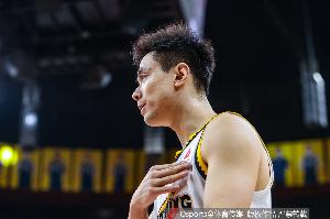 玩得开心就好！赵继伟9中1&三分6中0仅拿2分 但送8助攻