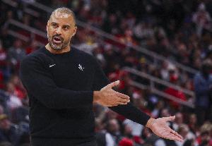 乌度卡：这是我们本赛季防守最糟糕的一场 被人突破得太容易