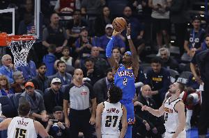 ⚡亚历山大连续126场20+ 触摸到尘封63年的NBA历史纪录！