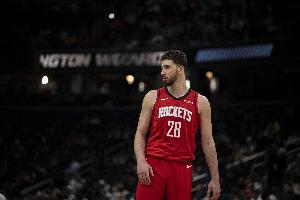 火箭全队14罚5中！媒体人：很难想象这是NBA球队投出的罚球命中率