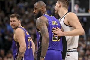 NBA彩经:卡位战掘金击败湖人 黄蜂客场蜇伤马刺 快船轻取国王