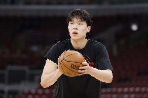 拓媒:不知道杨瀚森会变成什么样 我对他的发展持怀疑态度