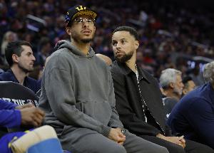 老库里:NBA是个花花世界 但我的儿子们都没有被浮华所困