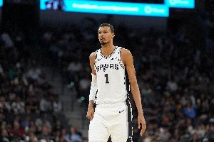 文班:MVP竞争会有争议 我的目标是确保赛季结束时不再有任何争议