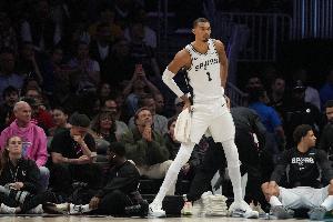 帕金斯:有太多球员在给NBA抹黑了 而文班则是NBA宝贵的财富