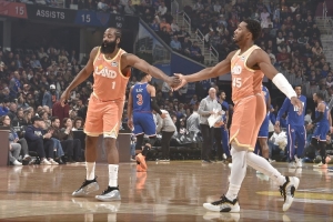 NBA彩经:湖人赢步行者 骑士击退热火 群狼阻击火箭 勇士小胜篮网