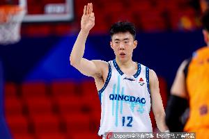 媒体人:青岛没有资格去轻视任何对手 要抱着每场去拼的态度!