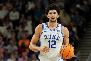 又拿一个全美最佳!布泽尔:能进入NBA选秀讨论已很感激