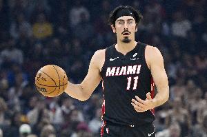 17中12!哈克斯:不想这么快就结束赛季 珍惜当下拼尽全力