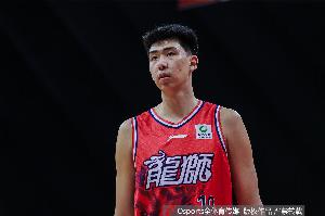 NCAA也不错~美记:徐昕引起康大&圣约翰等强校关注 下周前往美国